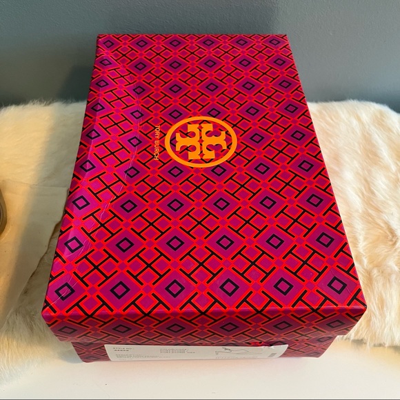 Tory Burch Ashton Slingback Pumps - Picture 7 of 15